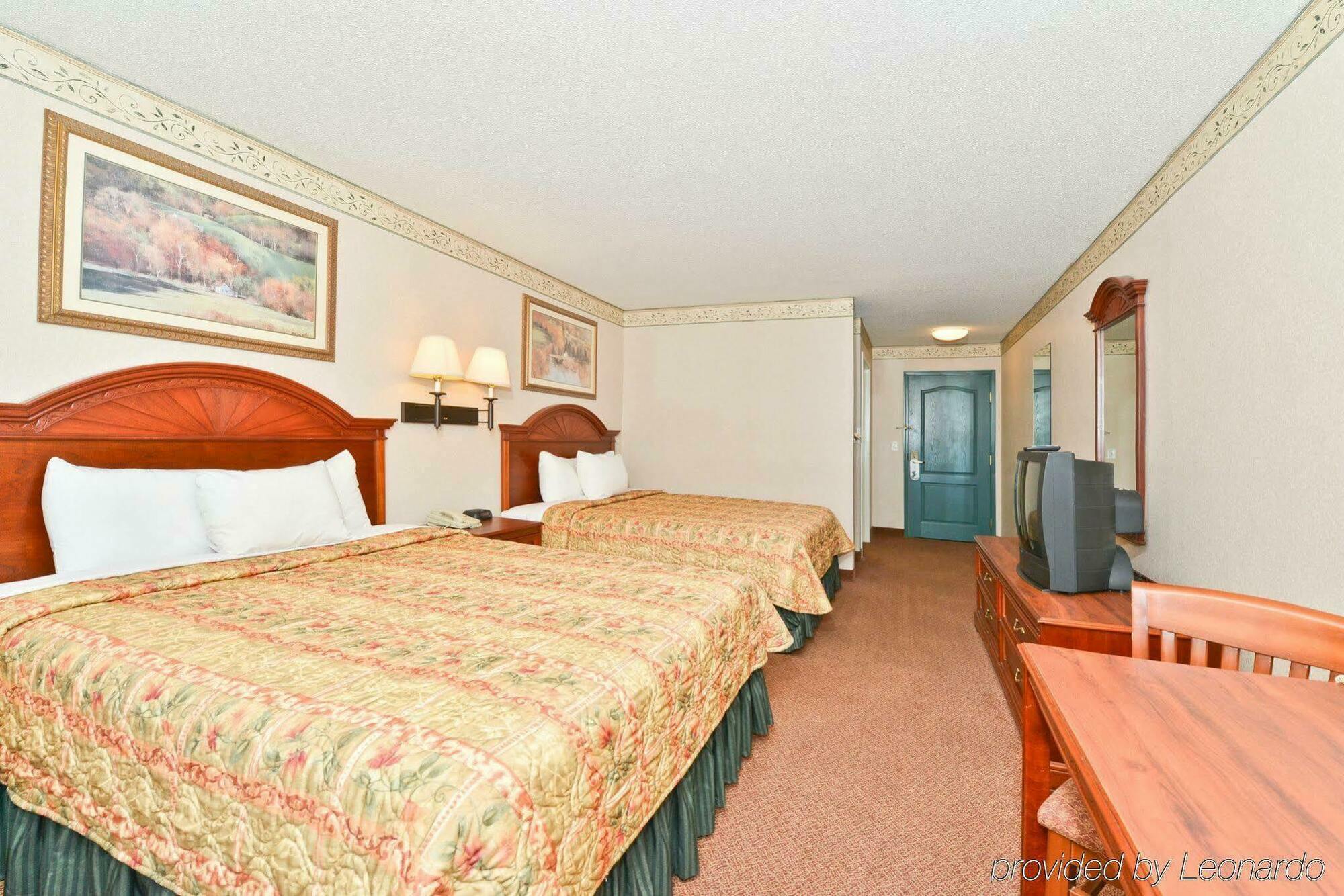 Blisspoint Inn & Suites Marion Eksteriør billede